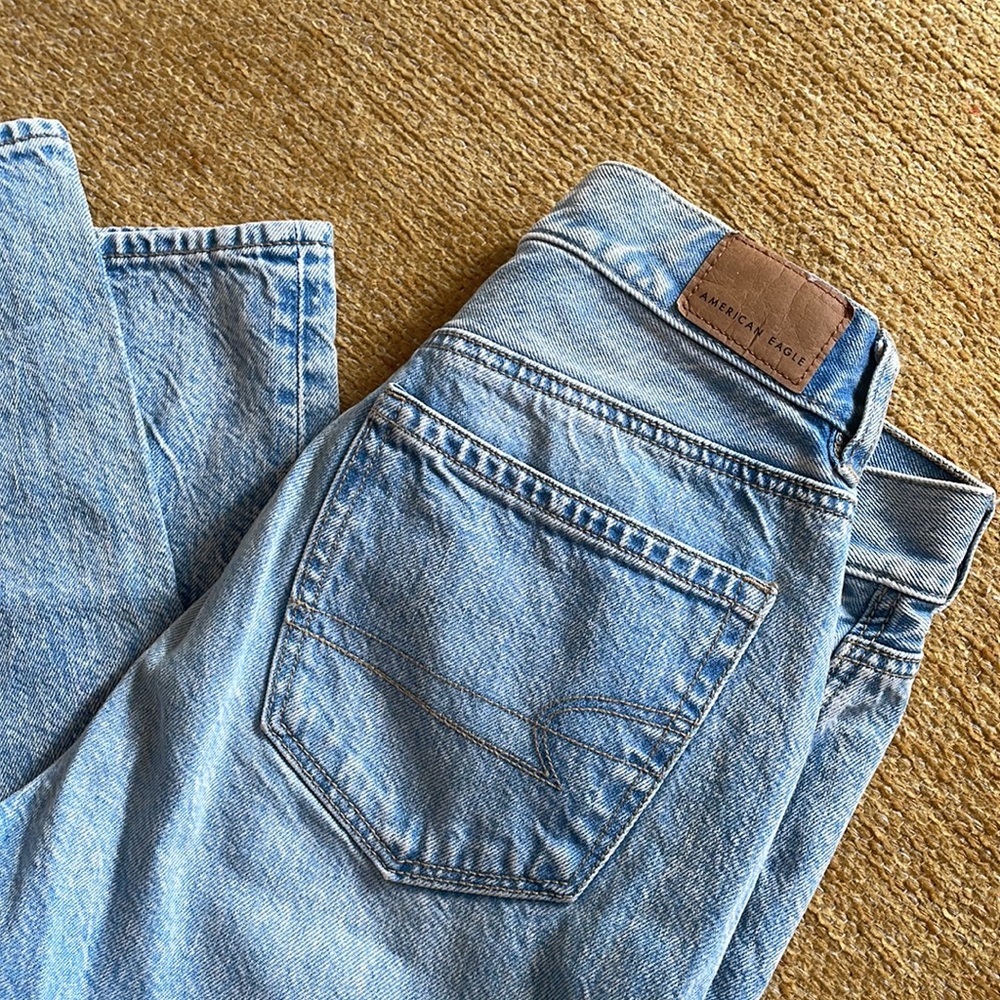 American Eagle ripped mom jeans